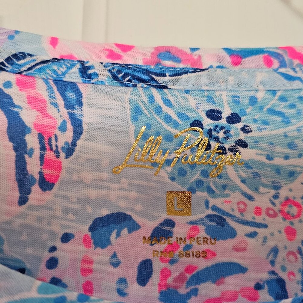 Lilly Pulitzer Tee - Picture 2 of 3